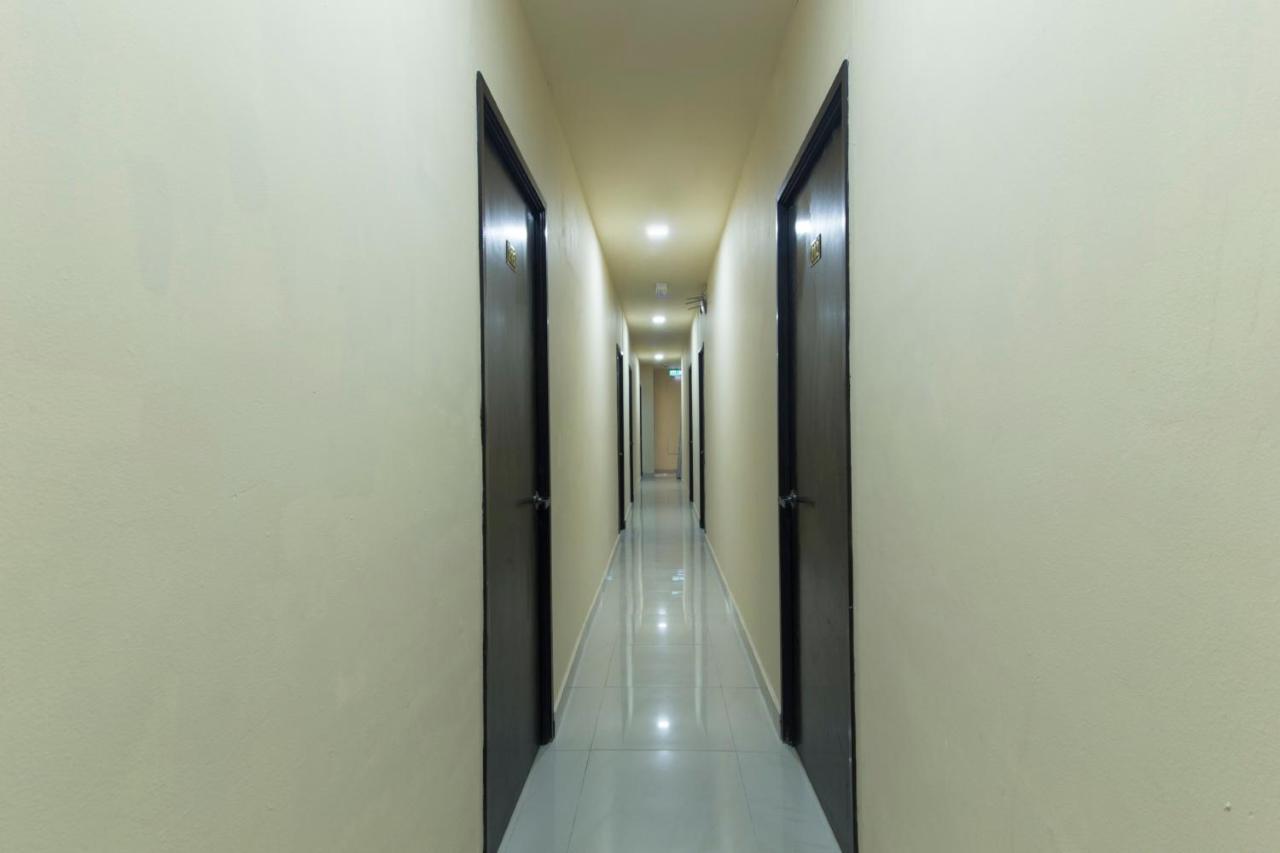 Oyo 697 Niche Valley Hotel Kuala Lumpur Zewnętrze zdjęcie